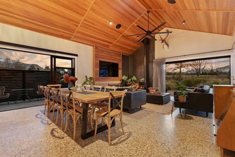 Photo of property in 2 Brodie Avenue, Arrowtown, 9302