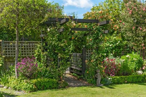 Photo of property in 84 Naples Street, Martinborough, 5711