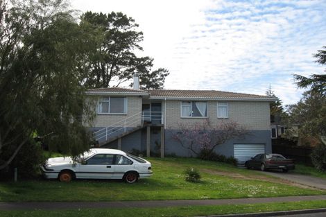 Photo of property in 16 Arawata Avenue, Welcome Bay, Tauranga, 3112