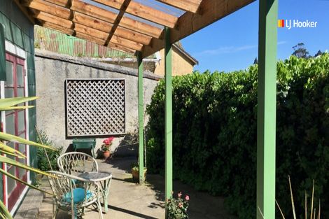 Photo of property in 24 Maitland Street, Dunedin Central, Dunedin, 9016