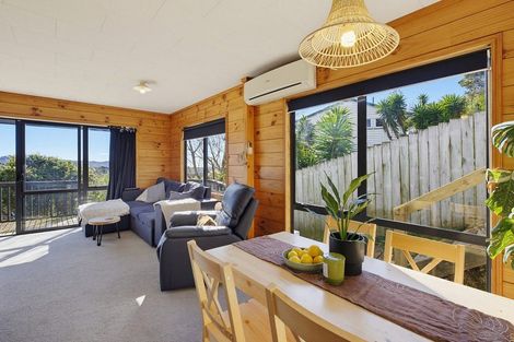 Photo of property in 32 Northumberland Street, Cannons Creek, Porirua, 5024
