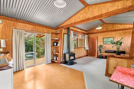 Photo of property in 15 Tukurua Road, Parapara, Takaka, 7182