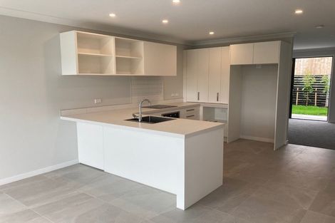 Photo of property in 23a O'meara Street, Swanson, Auckland, 0614