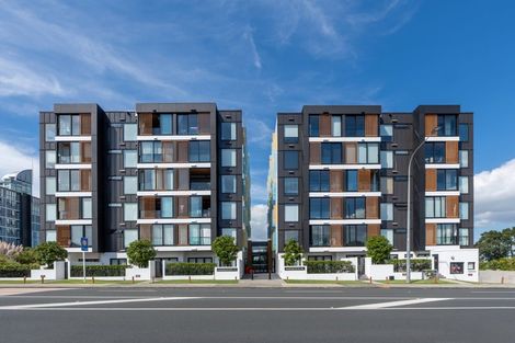 Photo of property in Frank Sargeson Apts, 4/80g Anzac Street, Takapuna, Auckland, 0622