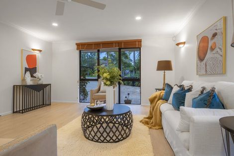 Photo of property in 7 Twin Court, Albany, Auckland, 0632