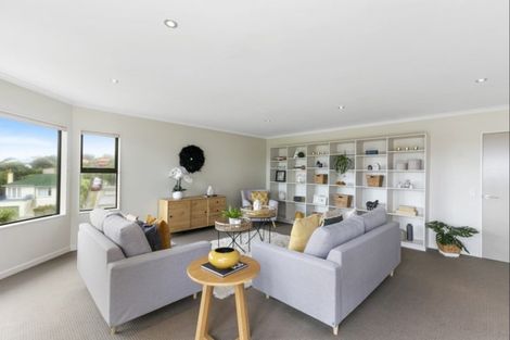 Photo of property in 16 View Road, Titahi Bay, Porirua, 5022