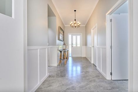 Photo of property in 7 Kiritiana Close, Pyes Pa, Tauranga, 3112