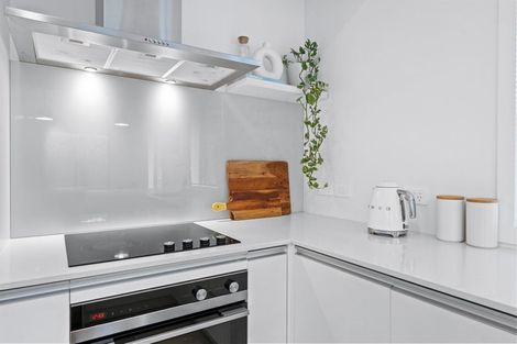 Photo of property in 6a Hatton Road, Orewa, 0931