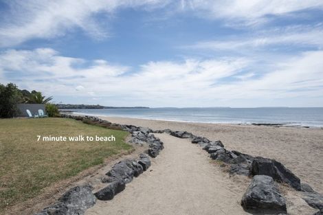 Photo of property in 1/27 Park Rise, Campbells Bay, Auckland, 0630