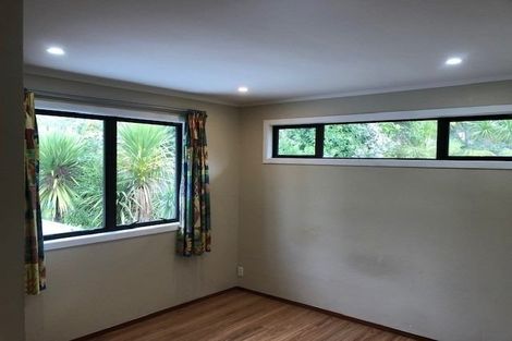 Photo of property in 51 Saddleback Rise, Murrays Bay, Auckland, 0630
