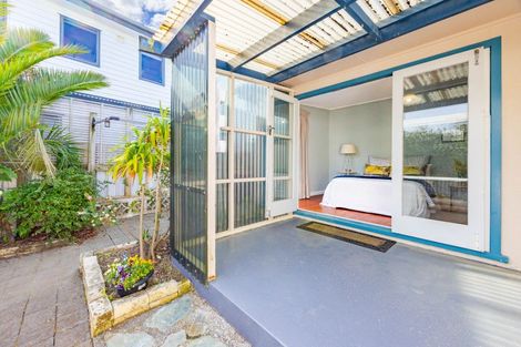 Photo of property in 11 Ferguson Avenue, Westshore, Napier, 4110