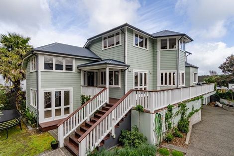 Photo of property in 5-7 Mahoe Street, Eastbourne, Lower Hutt, 5013