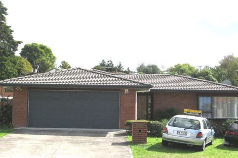 Photo of property in 116 Buscomb Avenue, Henderson, Auckland, 0610