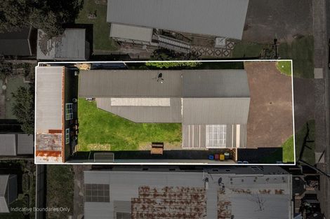 Photo of property in 42 Beach Road, Waihi Beach, 3611