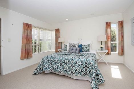 Photo of property in 2/39 Tarnica Road, Northpark, Auckland, 2013