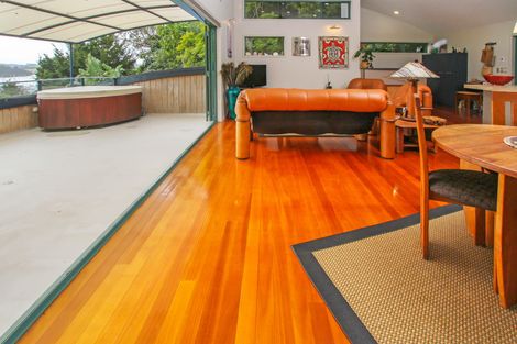 Photo of property in 8 Scoresby Street, Opua, 0200