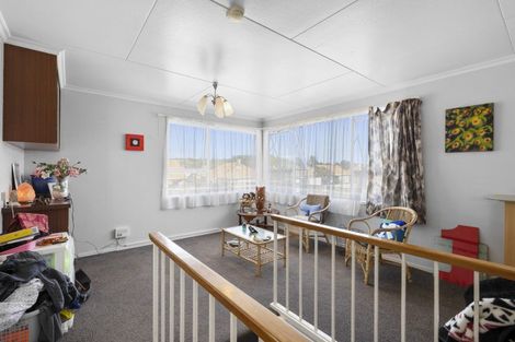 Photo of property in 16 Strange Street, Waitara, 4320