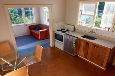 Photo of property in 2/24 Akatea Street, Berhampore, Wellington, 6023