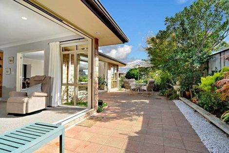 Photo of property in 32 Maybole Drive, Flat Bush, Auckland, 2016