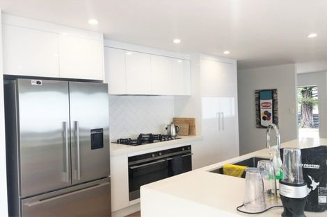 Photo of property in 40 Pooks Road, Ranui, Auckland, 0612