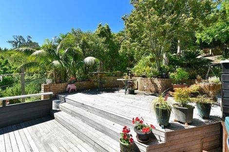 Photo of property in 71 Roberts Road, Matakatia, Whangaparaoa, 0930