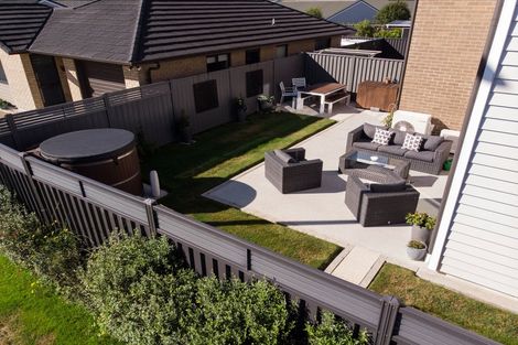 Photo of property in 9 Ashington Road, Silverstream, Upper Hutt, 5019