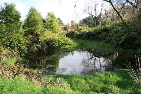 Photo of property in 562 Frankley Road, Hurworth, New Plymouth, 4371