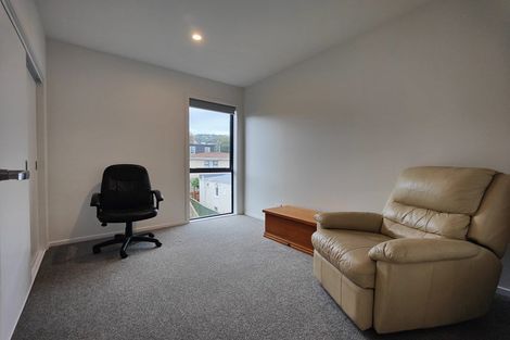 Photo of property in 77c Herald Street, Berhampore, Wellington, 6023