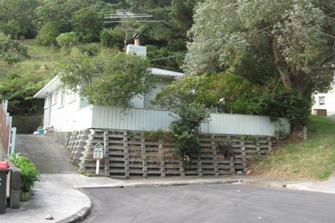 Photo of property in 26 Holmes Grove, Naenae, Lower Hutt, 5011