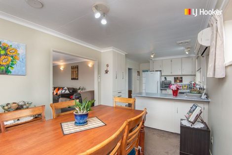 Photo of property in 9 Kinmont Crescent, Kinmont Park, Mosgiel, 9024