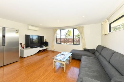Photo of property in 3b Dickson Crescent, Hornby, Christchurch, 8042
