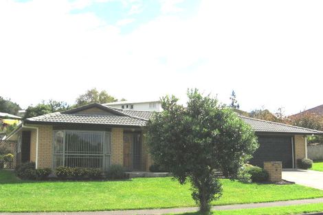 Photo of property in 120 Buscomb Avenue, Henderson, Auckland, 0610