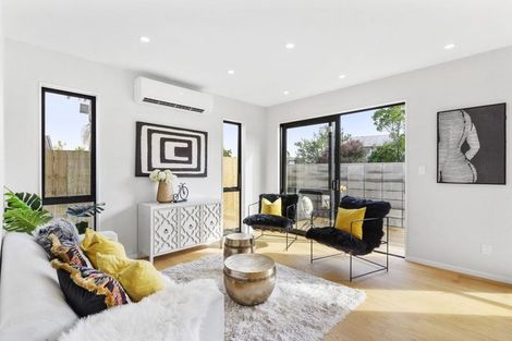 Photo of property in 44d Blakeborough Drive, Forrest Hill, Auckland, 0620