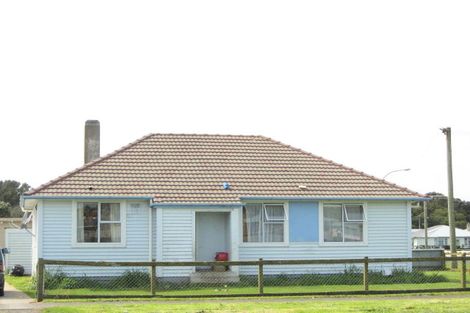 Photo of property in 50 Strange Street, Waitara, 4320