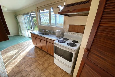 Photo of property in 80 Dundale Avenue, Blockhouse Bay, Auckland, 0600
