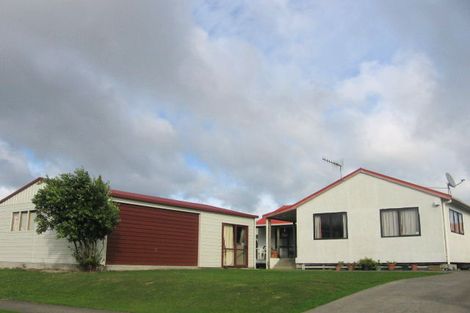 Photo of property in 26 Chatsworth Place, Highbury, Palmerston North, 4412