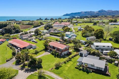 Photo of property in 5m Te Kaha Hotel Road, Te Kaha, 3199