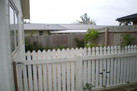 Photo of property in 32a Andrew Road, Howick, Auckland, 2010