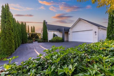 Photo of property in 3 Featherstone Drive, Flagstaff, Hamilton, 3210