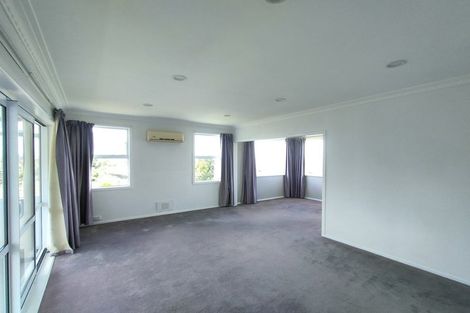 Photo of property in 7 Sycamore Drive, Sunnynook, Auckland, 0620