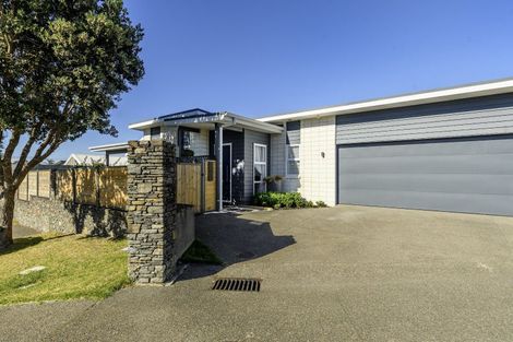 Photo of property in 29 Excelsa Place, Papamoa Beach, Papamoa, 3118