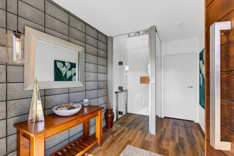 Photo of property in 73 Hine Street, New Plymouth, 4310