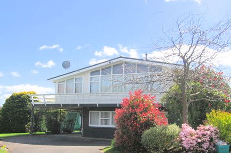 Photo of property in 14 Hinerau Grove, Waipahihi, Taupo, 3330