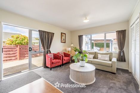 Photo of property in 13 Whites Line West, Woburn, Lower Hutt, 5010