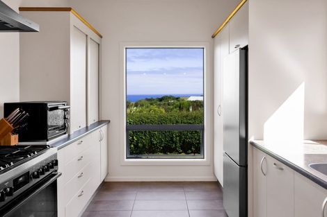 Photo of property in 630 South Road, Omata, New Plymouth, 4374