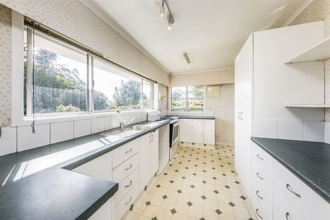 Photo of property in 110 Grande Vue Road, Hillpark, Auckland, 2102