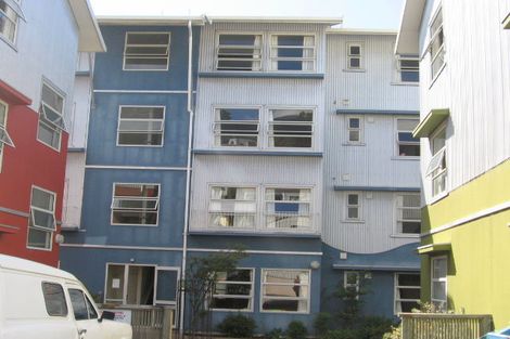 Photo of property in Drummond Street Flats, 17/19 Drummond Street, Mount Cook, Wellington, 6021