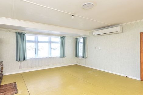 Photo of property in 11 Station Road, Marton, 4710