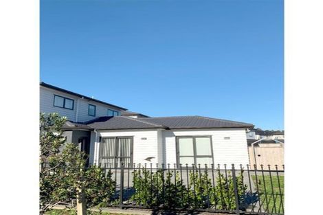 Photo of property in 15 Drumbuoy Drive, Flat Bush, Auckland, 2019