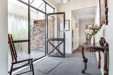 Photo of property in 6 Willowfield Place, Pukete, Hamilton, 3200